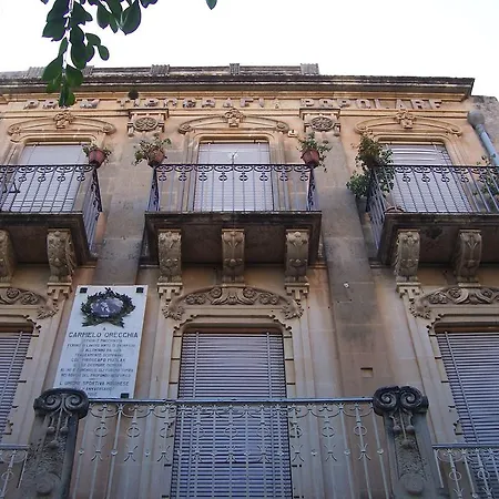 Pepè Concetta E La Movida Noto