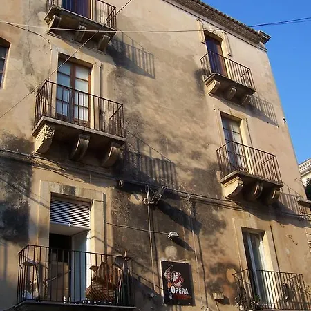 Pepè Concetta E La Movida Noto