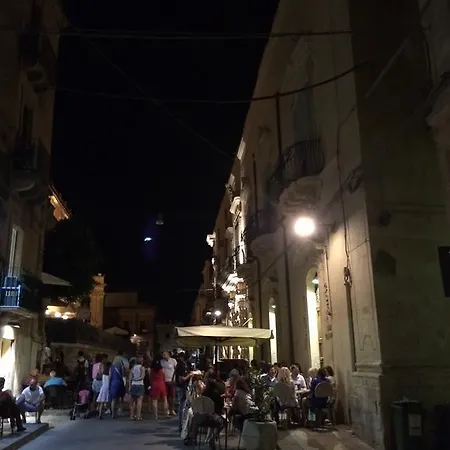 Pepè Concetta E La Movida Appartamento Noto